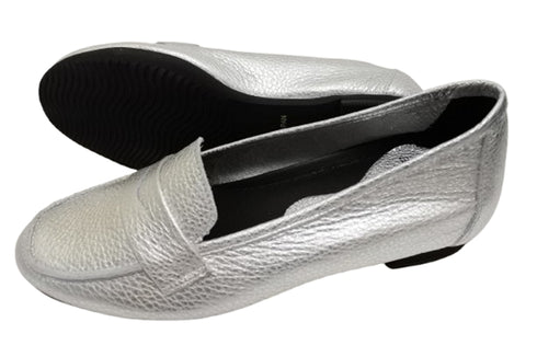 【arui_toe 1702 シルバー】イタリアンレザー本革軽量ローファー