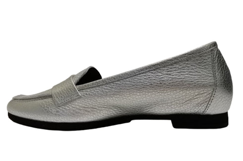 【arui_toe 1702 シルバー】イタリアンレザー本革軽量ローファー