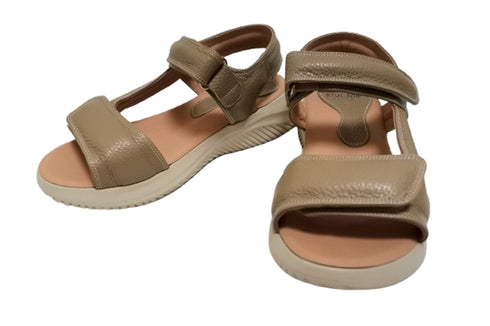 【arui_toe 2231 グレージュ】面ファスナーダブルストラップコンフォートサンダル