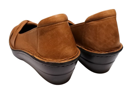 【インコルジェ 3232 ブラウン】ターバンリボンパンプス