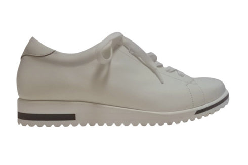 【…AShiOtO 3EA1541 アイボリー】超軽量 国産レザースニーカー 3Eワイズ
