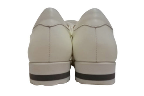 【…AShiOtO 3EA1541 アイボリー】超軽量 国産レザースニーカー 3Eワイズ