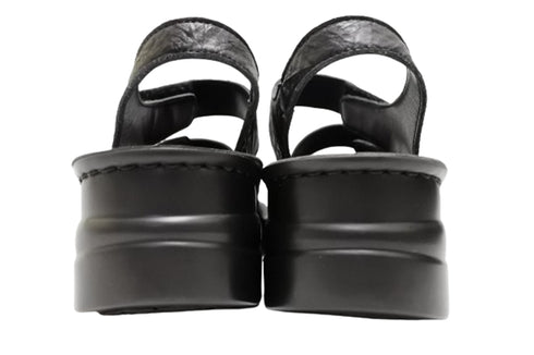 【インコルジェ4210 ブラック】トリプルベルトサンダル