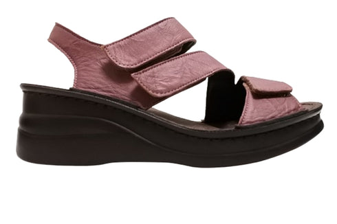 【インコルジェ4210 ダークワイン】トリプルベルトサンダル