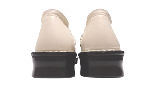 【インコルジェ5004 アイボリー】シングルステッチストラップシューズ