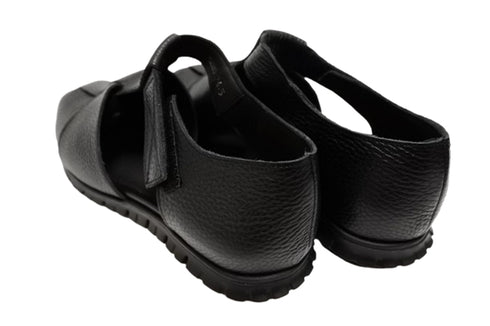 【arui_toe 5080 ブラック】本革軽量グルカサンダル