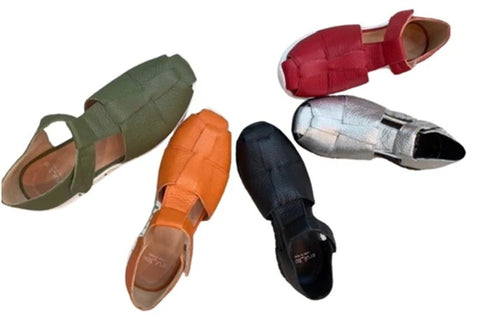 【arui_toe 5080 カーキ】本革軽量グルカサンダル