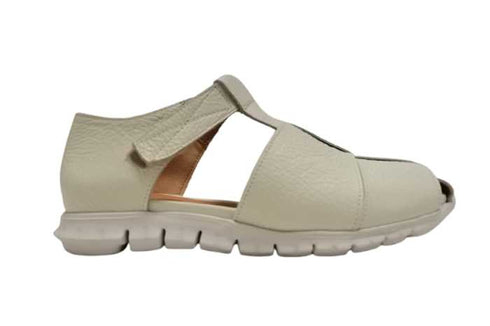 【arui_toe 5080 オフホワイト】本革軽量グルカサンダル