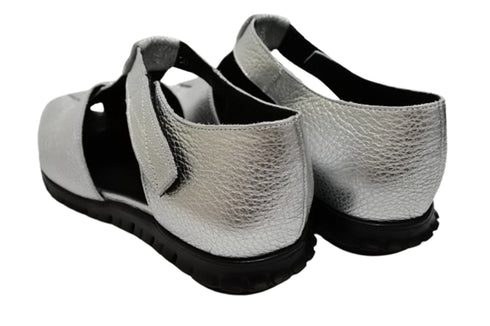 【arui_toe 5080 シルバー】本革軽量グルカサンダル