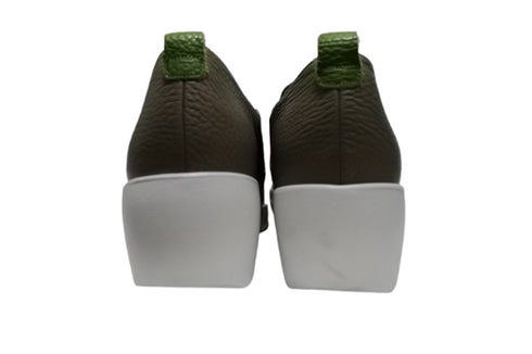 【arui_toe 5082 ダークベージュ】本革軽量厚底スリッポンシューズ