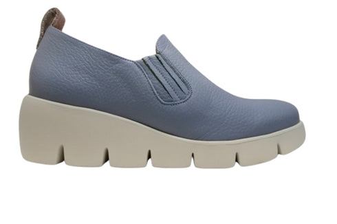 【arui_toe 5082 サックスブルー】本革軽量厚底スリッポンシューズ