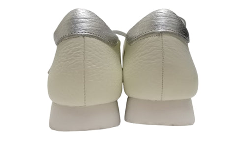 【arui_toe 57502 オフホワイト】本革コンフォートスニーカー