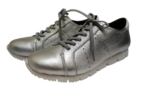 【arui_toe 57502 シルバー】本革コンフォートスニーカー