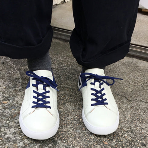 【arui_toe 57503 オフホワイトネイビー】イタリア産レザーコンフォートスニーカー