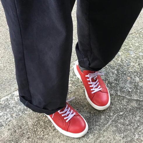 【arui_toe 57503 オフホワイトネイビー】イタリア産レザーコンフォートスニーカー