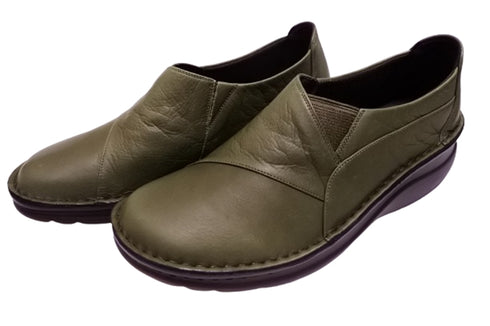 【インコルジェ 6001 オリーブ】ライトソール カジュアルデザインシューズ