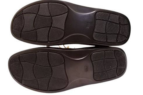 【インコルジェ7085 アイボリー】本革靴紐デザインシューズ