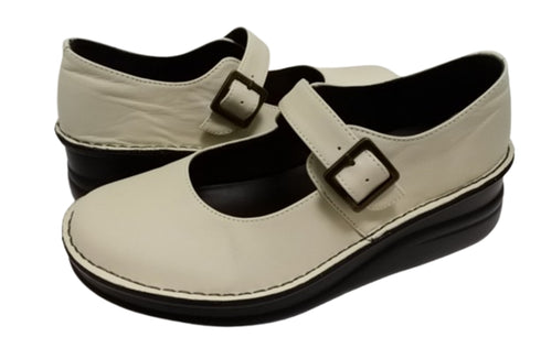 【インコルジェ7088 アイボリー】本革カジュアルベルトシューズ