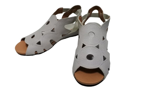 【arui_toe 7641 アイスグレー】伸縮ゴムバックストラップ本革コンフォートサンダル