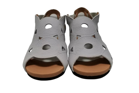 【arui_toe 7641 アイスグレー】伸縮ゴムバックストラップ本革コンフォートサンダル