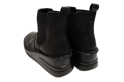 【インコルジェ8304 ブラック】くしゅかわデザインサイドゴムショートブーツ