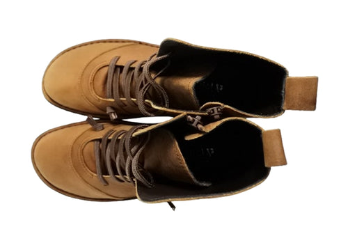 【インコルジェ 8468 ブラウン】本革クロスベルトカジュアルショートブーツ