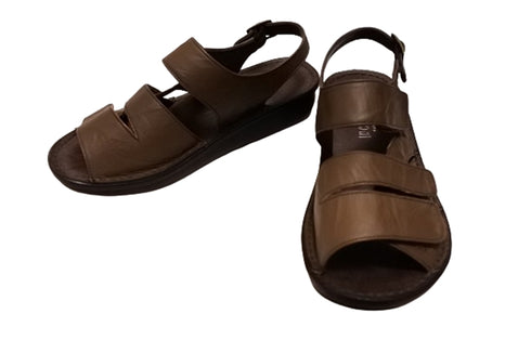 【インコルジェ 8806 ダークブラウン】バックストラップコンフォートサンダル