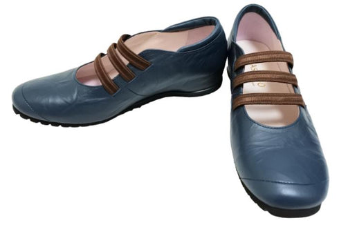 【…AShiOtO A1540 ネイビー】本革超軽量ゴムストラップシューズ モデルサイズ