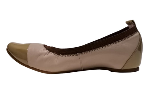 【…AShiOtO A3233 ベージュエナメル】超軽量 約110g 牛革ボロネーゼバレエパンプス