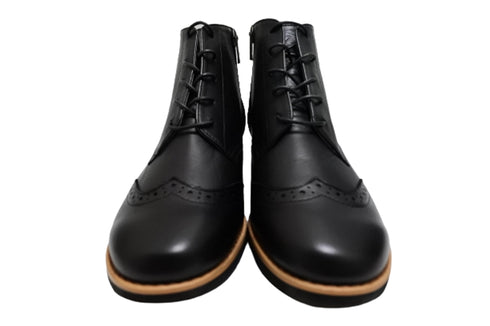 【…AShiOtO A91330 ブラック】サイドジップメダリオンチャッカーブーツ モデルサイズ