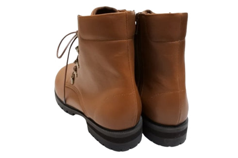 【かぼちゃの馬車 CA-55 ブラウン】本革コンフォート紐靴ショートブーツ