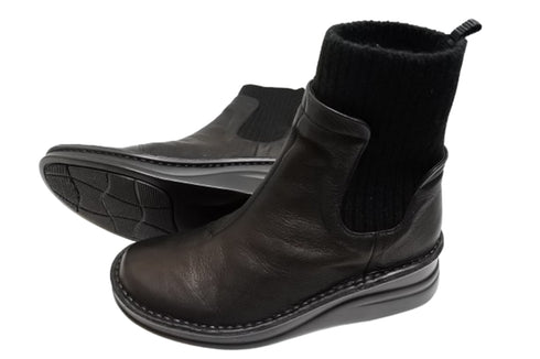 【インコルジェIN7094 ブラック】リブニットショートブーツ