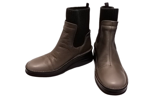 【インコルジェIN7094 グレー】リブニットショートブーツ