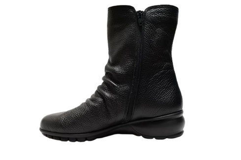 【arui_toe JC1018 ブラック】軽量ボロネーゼ製法の本革サイドジップハーフブーツ