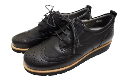 【…AShiOtO KOBE02 ブラック(モデルサイズ)】超軽量国産牛革ウイングチップシューズ