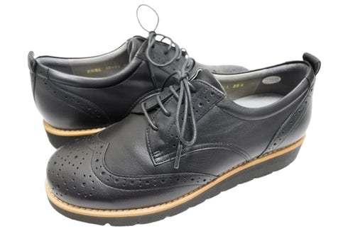 【…AShiOtO KOBE02 ブラック(モデルサイズ)】超軽量国産牛革ウイングチップシューズ