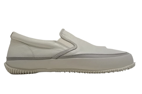 【SPINGLE SP1059 ホワイト】リラクシーなカンガルーレザースリッポン