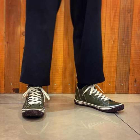 【SPINGLE SP442 アイボリー】カンガルー革ミドルカットサイドゴア