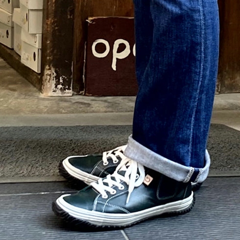 【SPINGLE SP442 アイボリー】カンガルー革ミドルカットサイドゴア