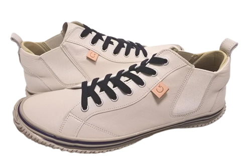 【SPINGLE SP442 ホワイト/ネイビー】カンガルー革ミドルカットサイドゴア