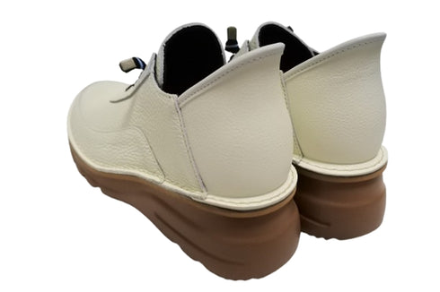【TODAY'S T6003 アイボリー】ゴムひもレザーシューズ