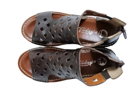 【TODAY's 0105 ダークブラウン】幅広4E本革コンフォートメッシュサンダル