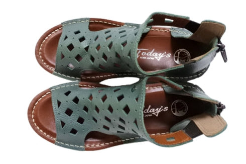 【TODAY's 0105 ターコイズ】幅広4E本革コンフォートメッシュサンダル
