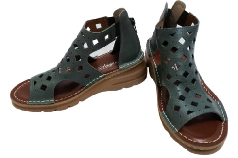 【TODAY's 0105 ターコイズ】幅広4E本革コンフォートメッシュサンダル