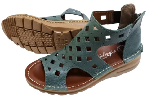 【TODAY's 0105 ターコイズ】幅広4E本革コンフォートメッシュサンダル