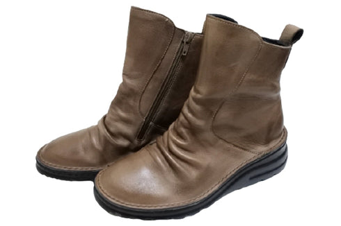 【TODAY's 0206 グレー】幅広4E サイドジップミドルブーツ