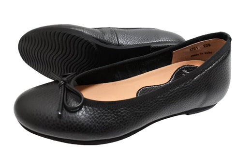 【arui_toe 1701 ブラック】リボンモチーフ本革パンプス