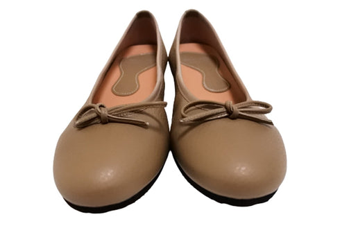 【arui_toe 1701 グレージュ】リボンモチーフ本革パンプス