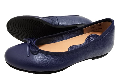 【arui_toe 1701 ネイビー】リボンモチーフ本革パンプス
