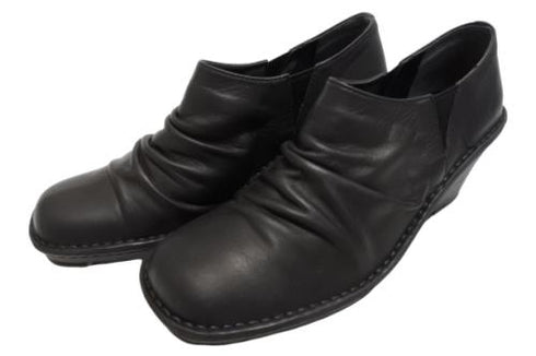 【インコルジェ2000 ブラック】本革ウェッジハイヒールブーティ